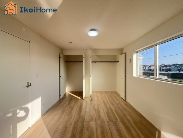 神戸市西区竜が岡第9　1号棟　新築戸建の収納|【ホームページに現地動画掲載中】●年中無休：当日予約可●収納が広く、荷物が多いお子様なども安心です。