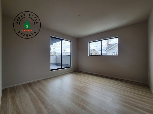 筑紫野市筑紫駅前通2丁目第1-1棟（1号棟）　の寝室|主寝室には収納力に優れたクローゼットがありますので、お部屋もすっきり片付きます。