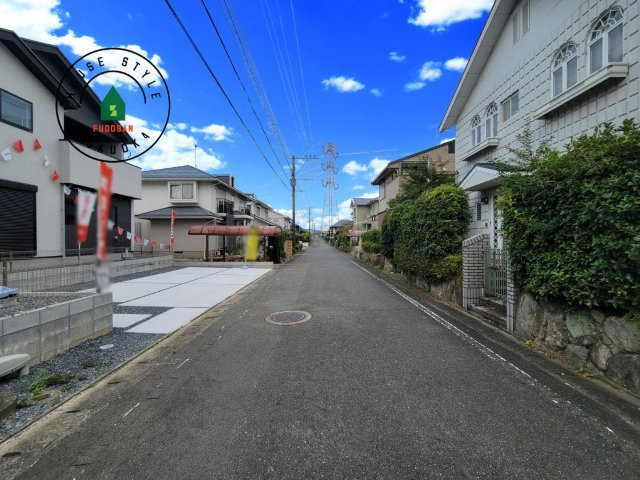 筑紫野市筑紫駅前通2丁目第1-1棟（1号棟）　の前面道路含む現地写真|前面道路です。