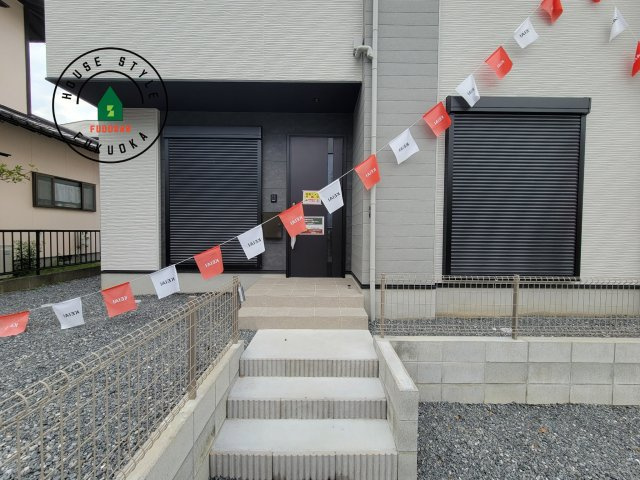 筑紫野市筑紫駅前通2丁目第1-1棟（1号棟）　の玄関|おでかけの時も帰った時も、「我が家」を最初に感じでもらえる素敵な空間に。