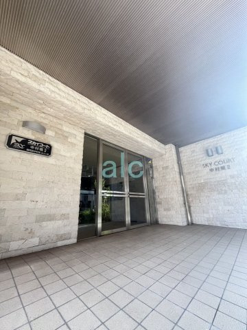 練馬区中村北３丁目の賃貸マンションのエントランス