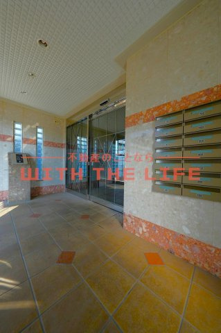 クレールヴィラ【キャッシュバック対象物件】のエントランス|落ち着いたエントランスです