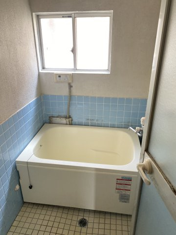 あかねハイツの浴室