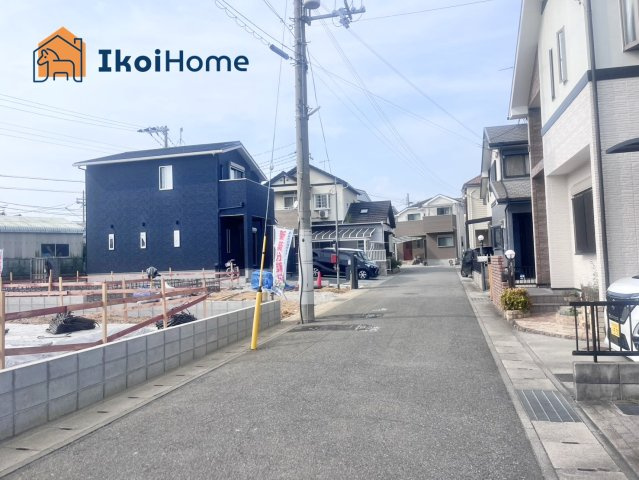 神戸市西区竜が岡第9　2号棟　新築戸建のエントランス|●資料・カタログのご請求無料●　岩岡小学校までは徒歩23分、岩岡中学校までは徒歩19分。