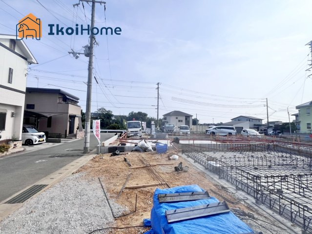 神戸市西区竜が岡第9　2号棟　新築戸建の前面道路含む現地写真|物件・当店の最寄駅まで無料送迎！最短10分で指定場所へお迎えに向かいます！