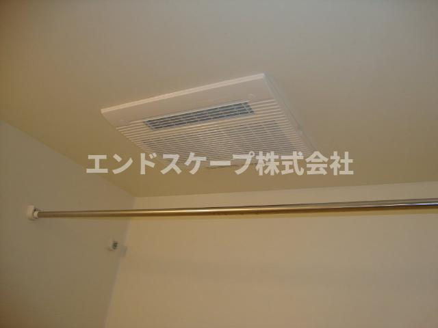 シャトー・カルムの設備|浴室乾燥機
高崎、前橋のお部屋探しはエンドスケープまで！お客様の理想お聞かせ下さい♪