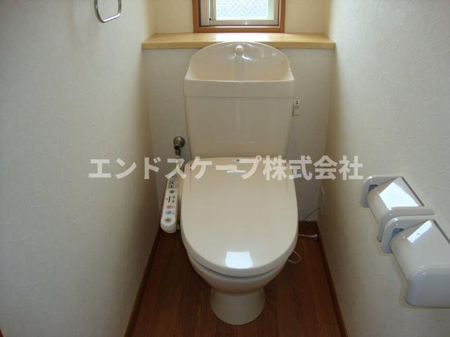 シャトー・カルムのトイレ|シャワー付トイレ
高崎、前橋のお部屋探しはエンドスケープまで！お客様の理想お聞かせ下さい♪