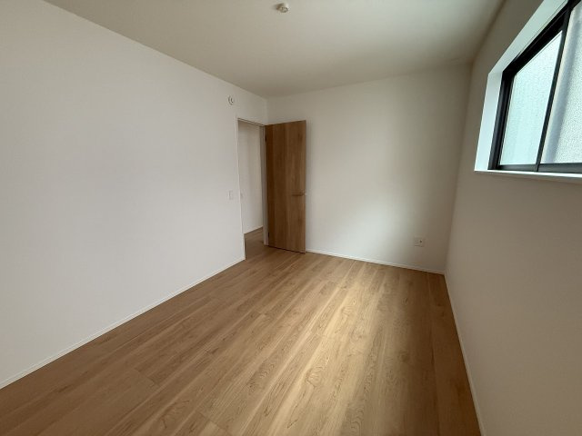 志摩師吉　3棟の洋室|洋室6.4帖