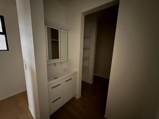 志摩師吉　3棟の洗面所