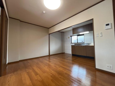 【居間・リビング】 | エクセレンスハイム王今 | リビング