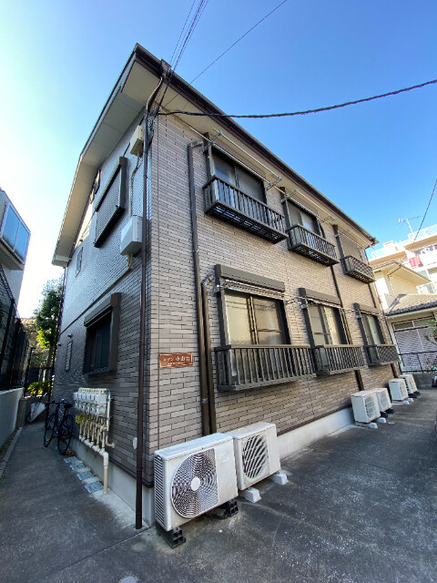 メゾン小山台の外観