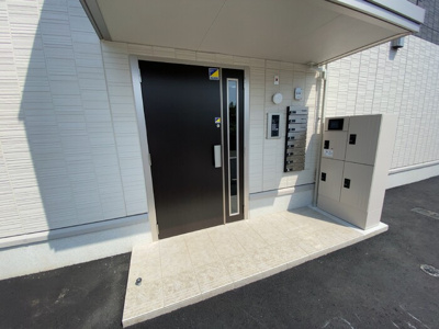 【エントランス】 | ロベッタ