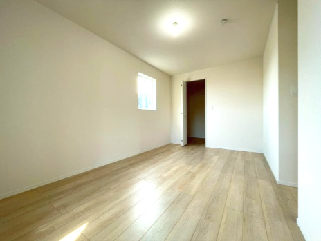 新築戸建　沼津市東椎路第6　全1棟　の洋室