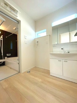 新築戸建　沼津市東椎路第6　全1棟　の独立洗面台