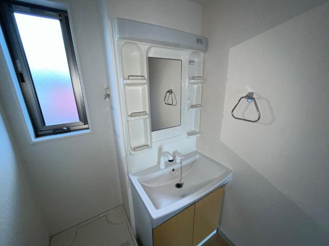 ユニヴァリィ・ハイの洗面所|洗面