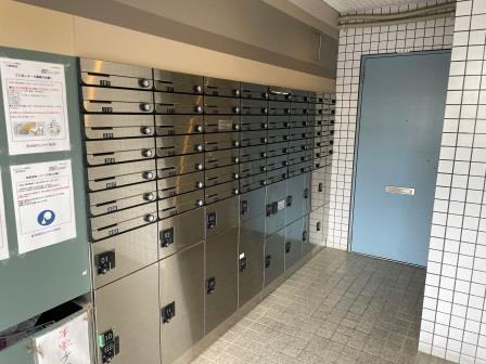 フォレストマンション武蔵浦和（キャニオンヴィラ高桑）のロビー|清潔なロビーです