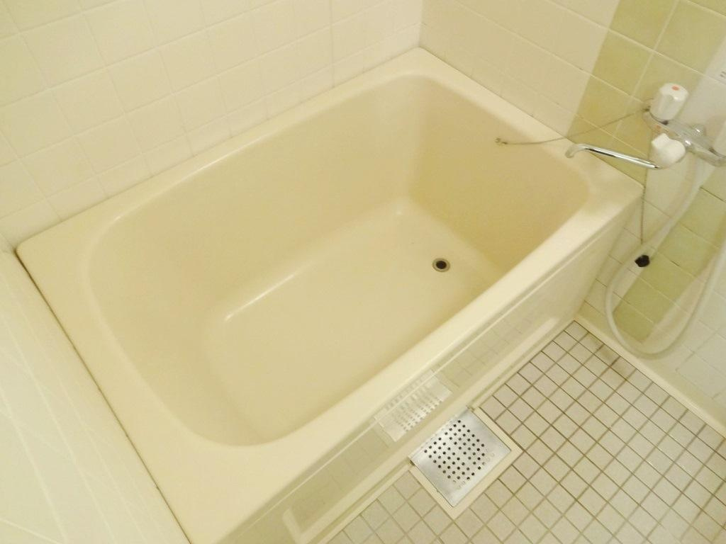 フォレストマンション武蔵浦和（キャニオンヴィラ高桑）の浴室|日々の暮らしに欠かせないお風呂です