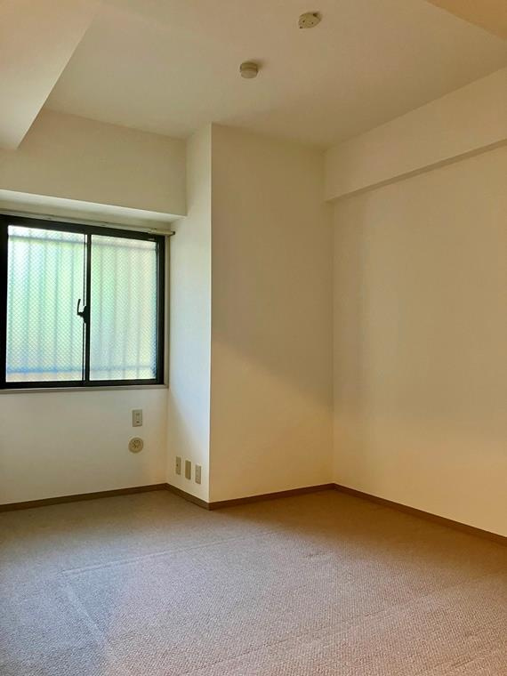 コスモパーク戸田弐番館の寝室|ゆとりの広さです