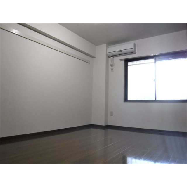 ルクレ川口イースト