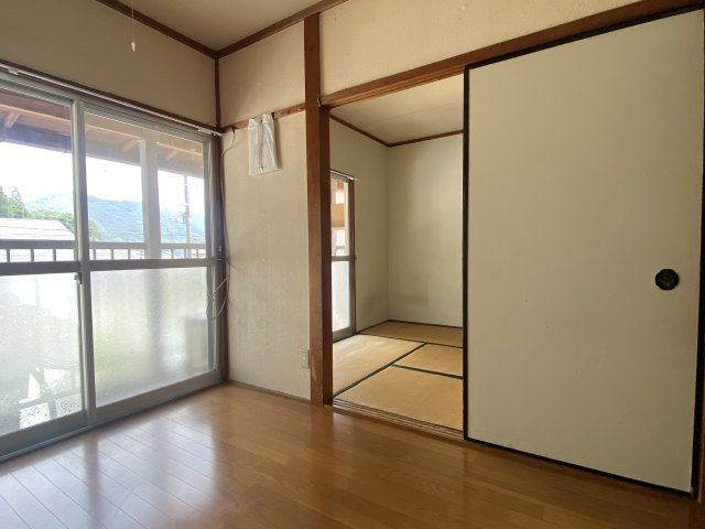 安冨マンションの居間・リビング