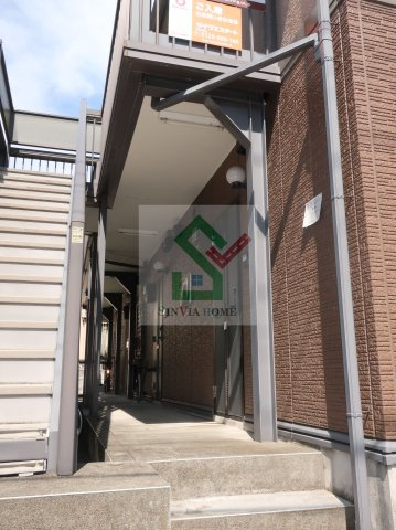 クレセントひばりのエントランス