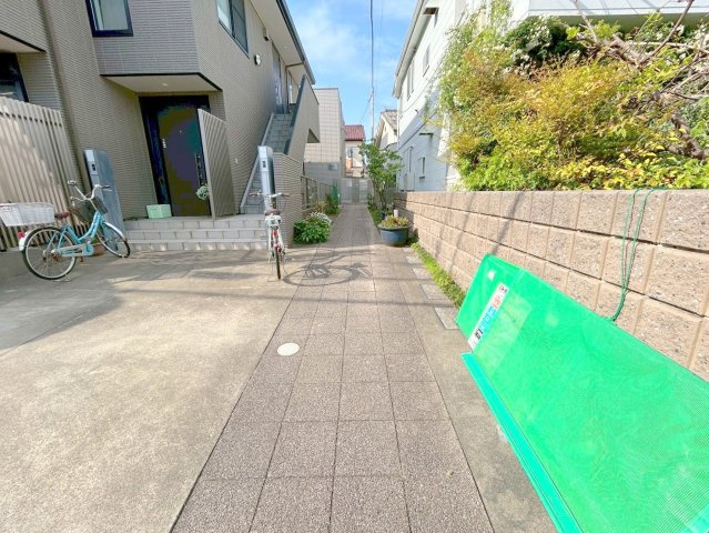 ＬＩＢＲＯ　ＰＡＬＡＣＩＯの駐車場|★エントランスアプローチ★