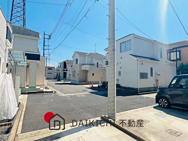 【前面道路含む現地写真】 | 桶川市大字坂田　中古戸建