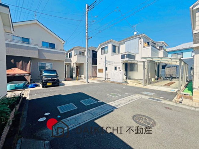 【前面道路含む現地写真】 | 桶川市大字坂田　中古戸建