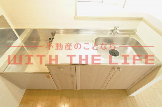 パークウエスト【10,000円キャッシュバック対象物件】のキッチン|コンパクトなキッチンで掃除もラクラク