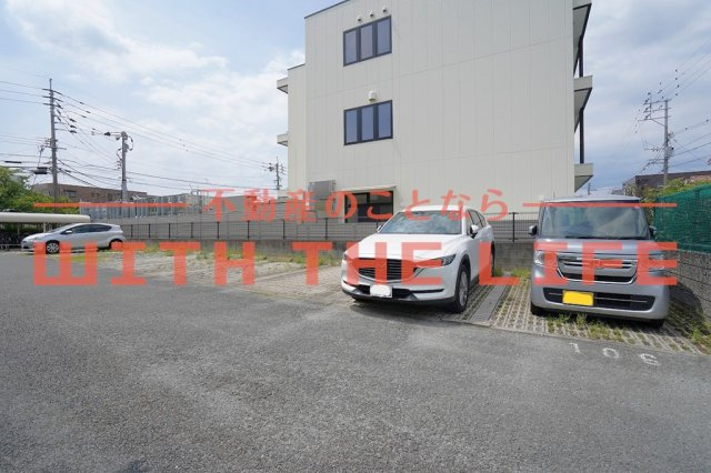 パークウエスト【10,000円キャッシュバック対象物件】の駐車場|駐車場があります
