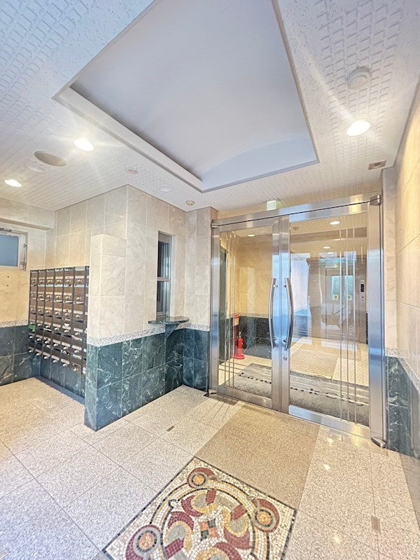 ランドマークシティ神戸西元町のエントランス