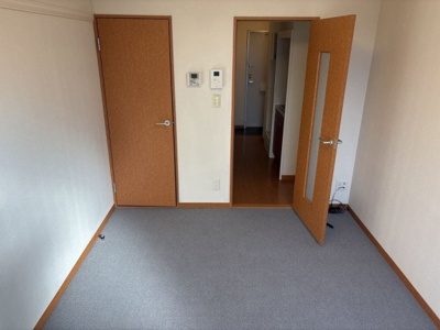 【居間・リビング】 | レオパレスサンガーデン | 使いやすい居間です