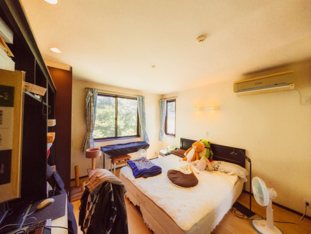 【商談中】中軽井沢 中部小学校至近 住友林業施工の中古戸建の寝室