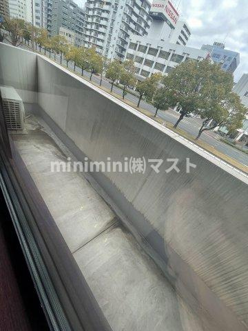 アーデンタワー南堀江のバルコニー