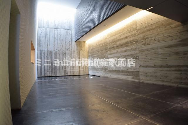 アーデンタワー南堀江のロビー