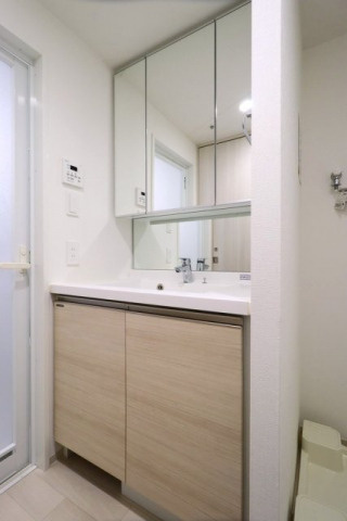 【独立洗面台】