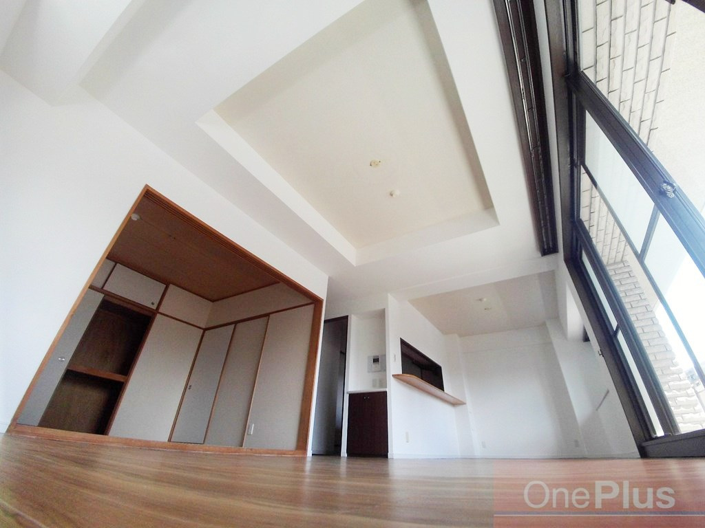 アーデンコート住吉川の居間・リビング