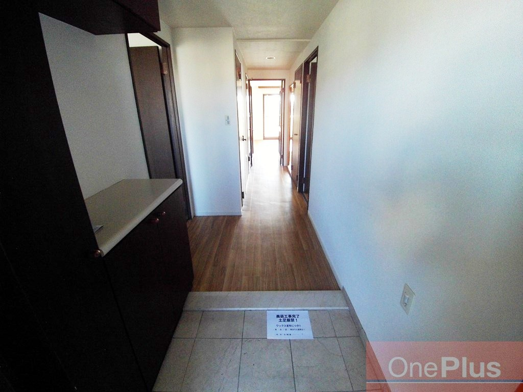 アーデンコート住吉川の玄関