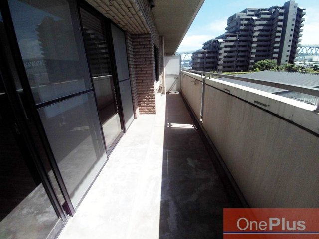 アーデンコート住吉川のバルコニー