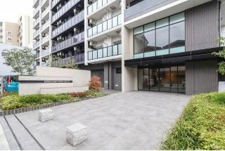 エステムコート大阪WESTⅡ　のエントランス