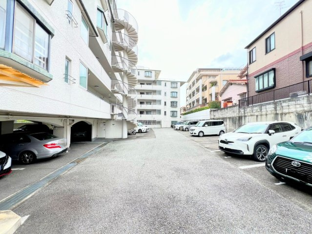 夙川松風公園アーバンライフの駐車場|駐車場