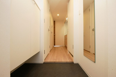 【玄関】 | セレニテ難波グランデシュッド