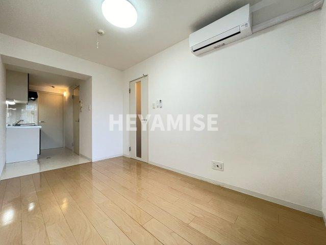 アミティ西坂の居間・リビング