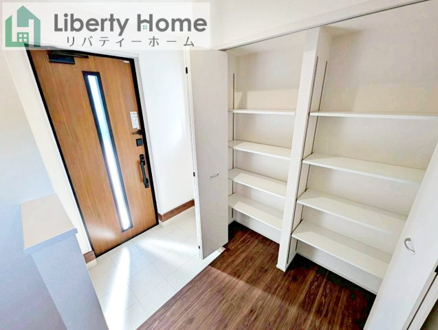 水戸市見川12期　新築戸建　3号棟の玄関