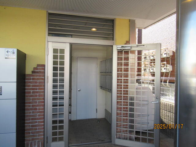 ハイツ南海のエントランス