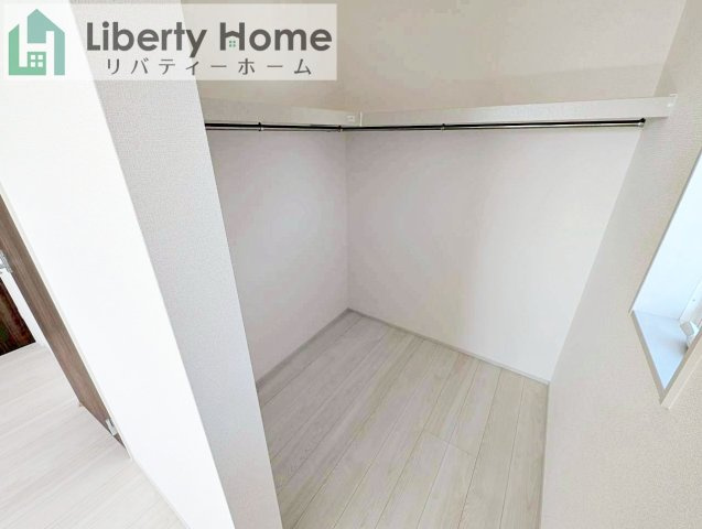 水戸市見川12期　新築戸建　2号棟の収納