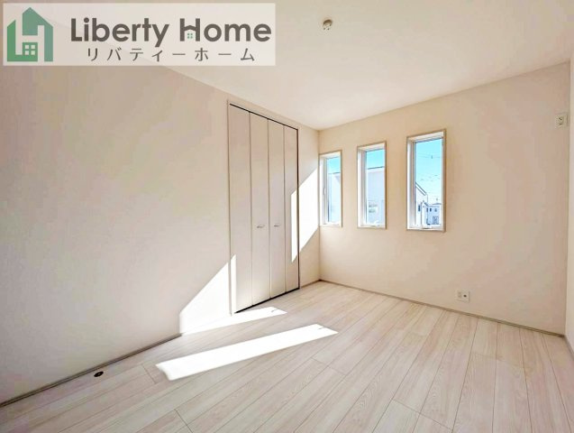 水戸市見川12期　新築戸建　2号棟の洋室