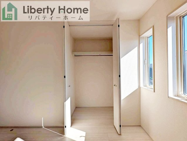 水戸市見川12期　新築戸建　2号棟の収納