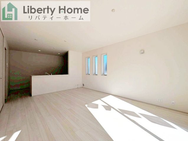 水戸市見川12期　新築戸建　2号棟の居間・リビング