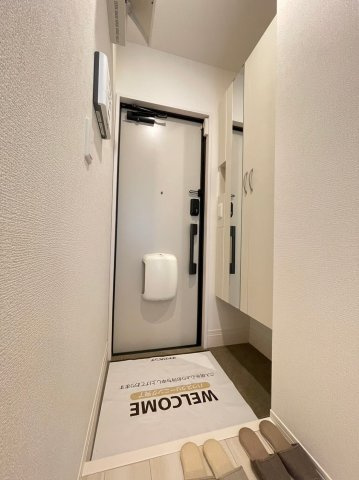 明石市魚住町金ケ崎のアパートの玄関